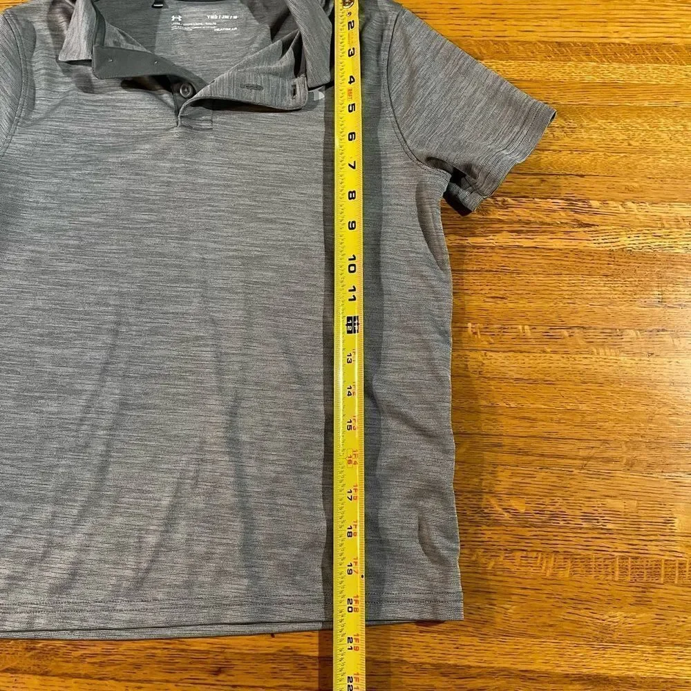Boys Under Armour Polo Shirt size Med Loose fit